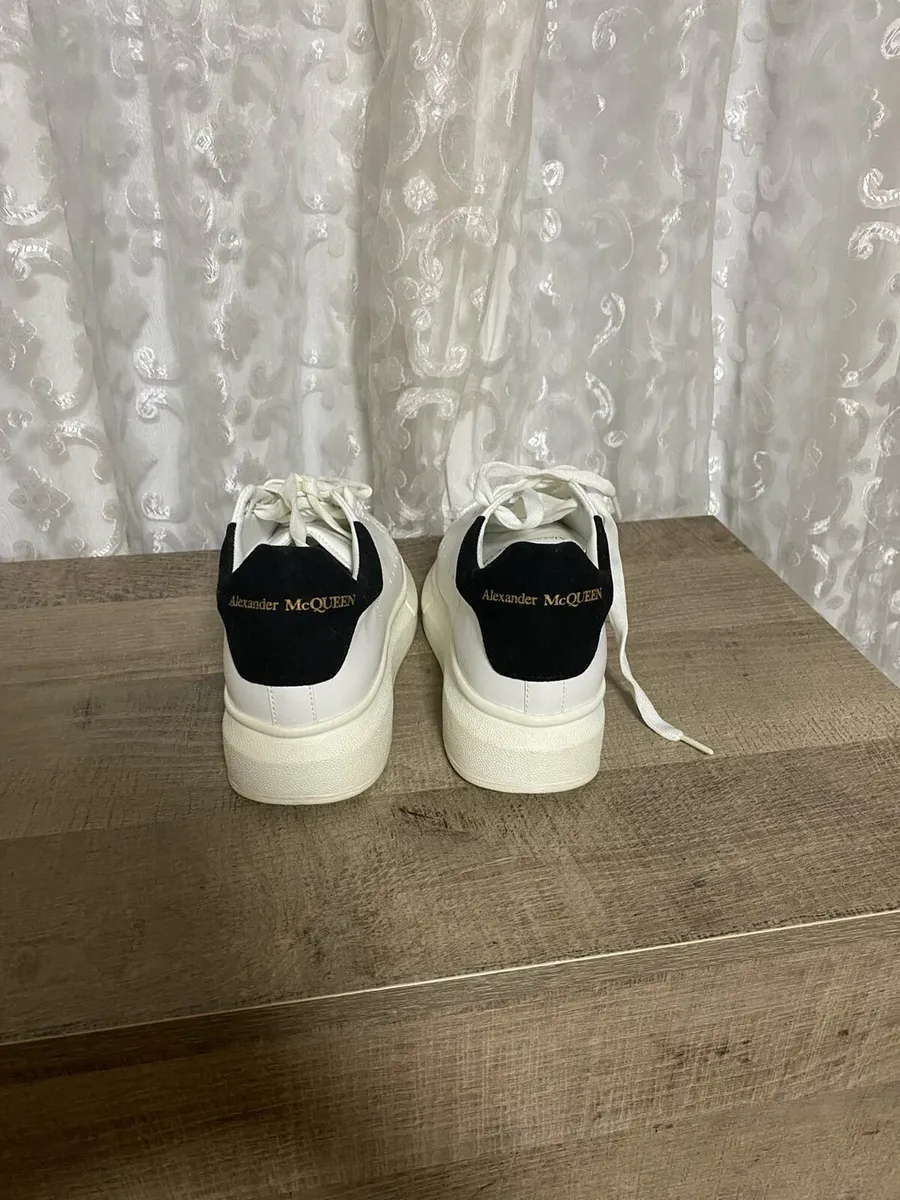 Alexander McQueen Sneakers - Image 4