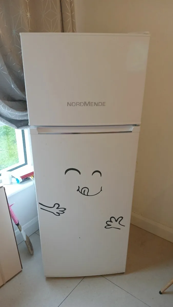 Fridge/freezer - Image 2