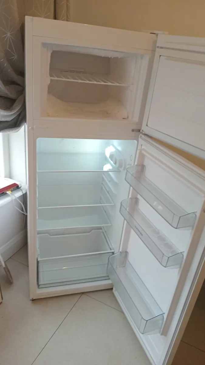 Fridge/freezer - Image 3