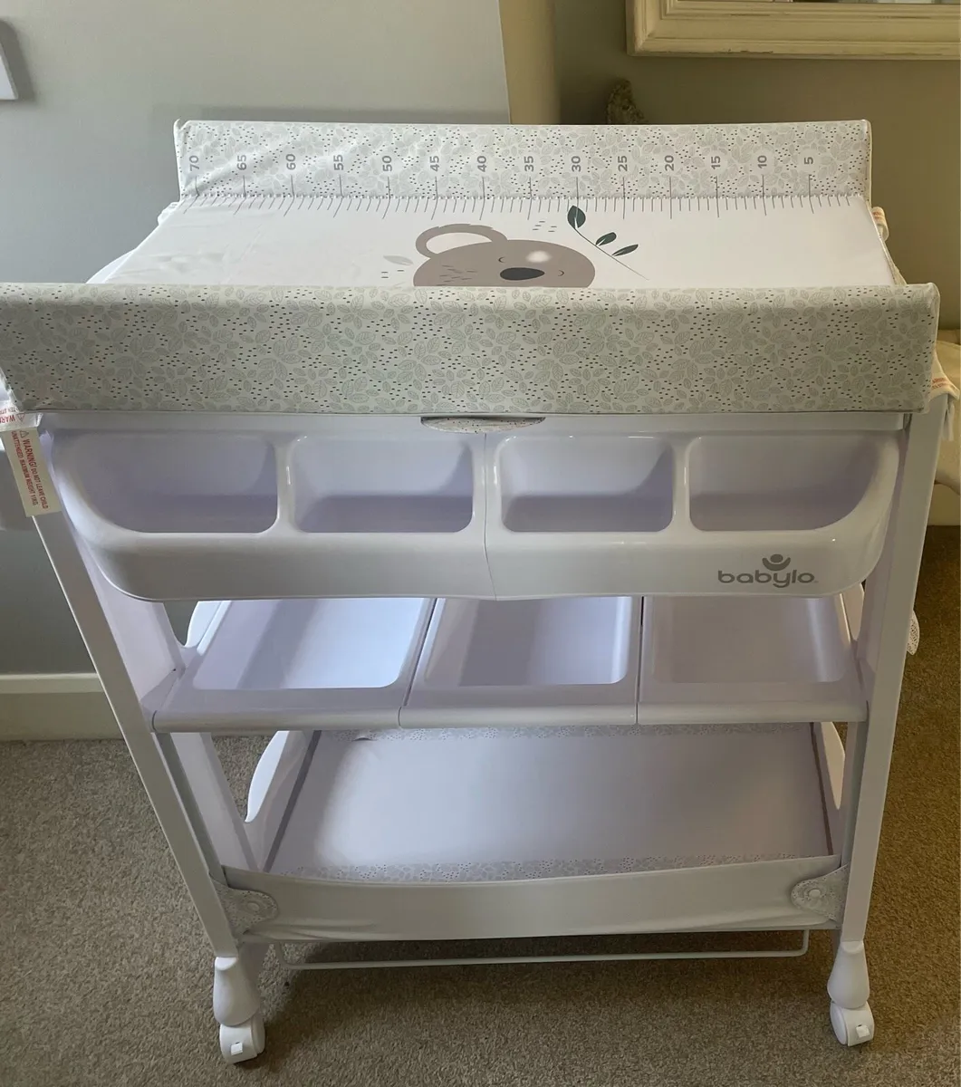 Changing Table - Image 1