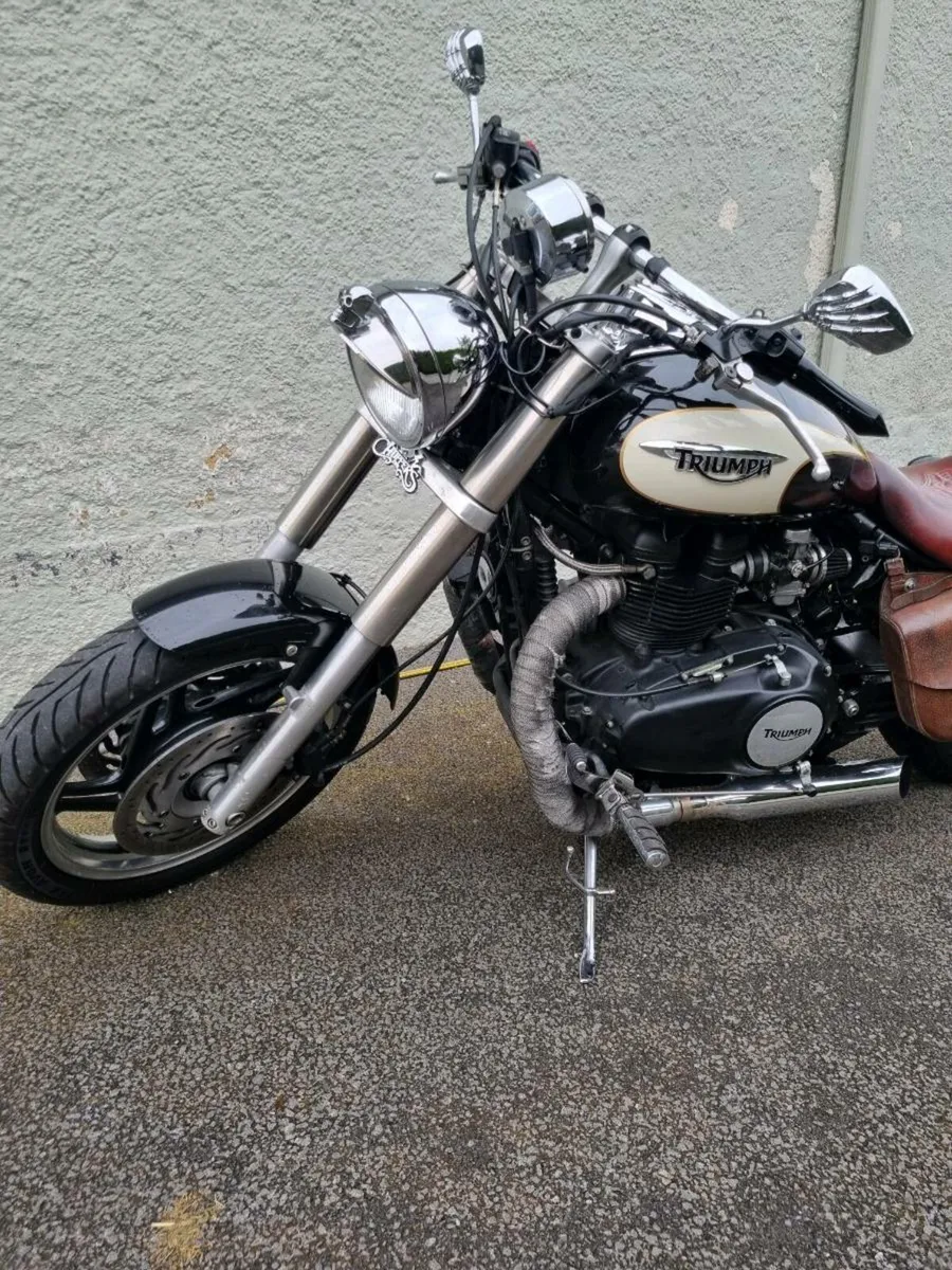 2010 triumph speedmaster bobber - Image 4
