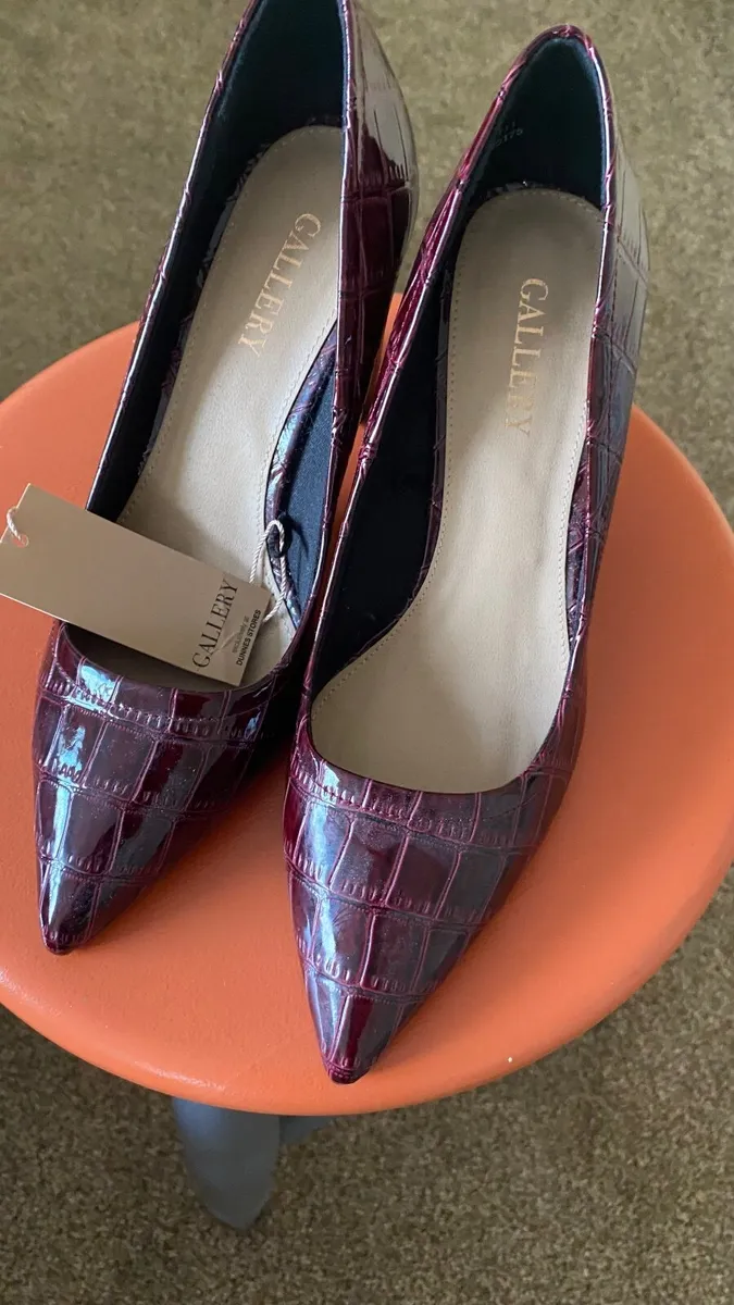 Ladies Shoes - Image 1