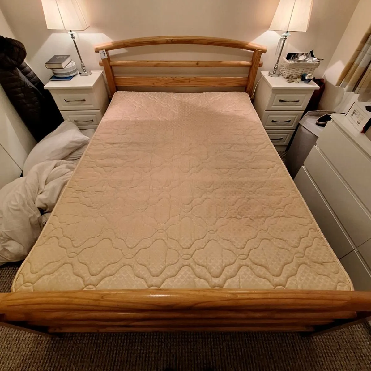 Double bed, Athlone