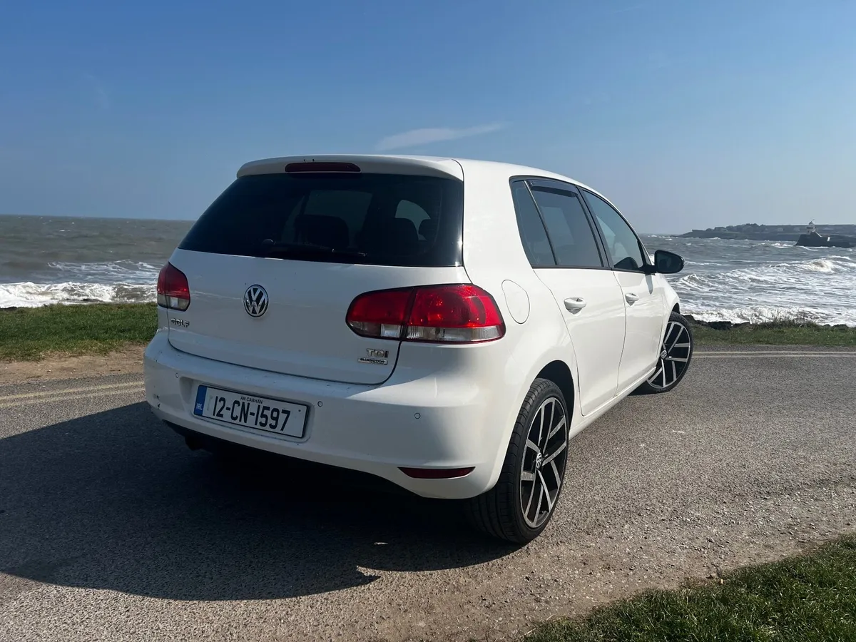 Volkswagen Golf 2012 - Image 4