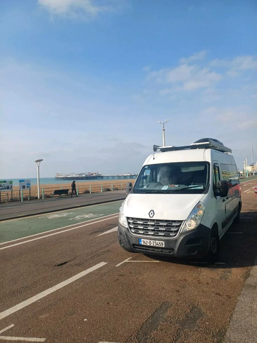 Renaut master self-converted campervan - Image 3