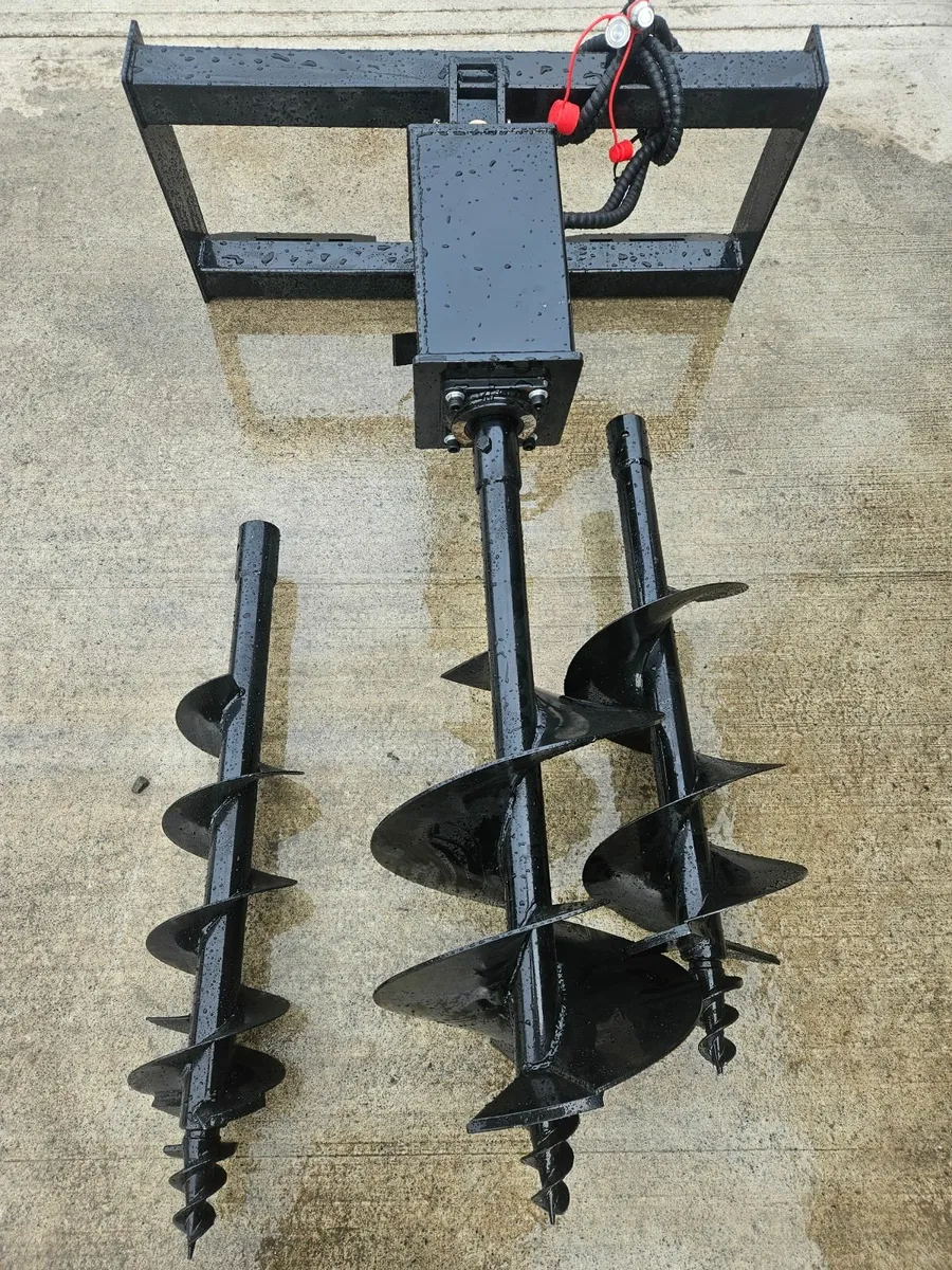 Auger with  8,12,16inch bits - Image 1