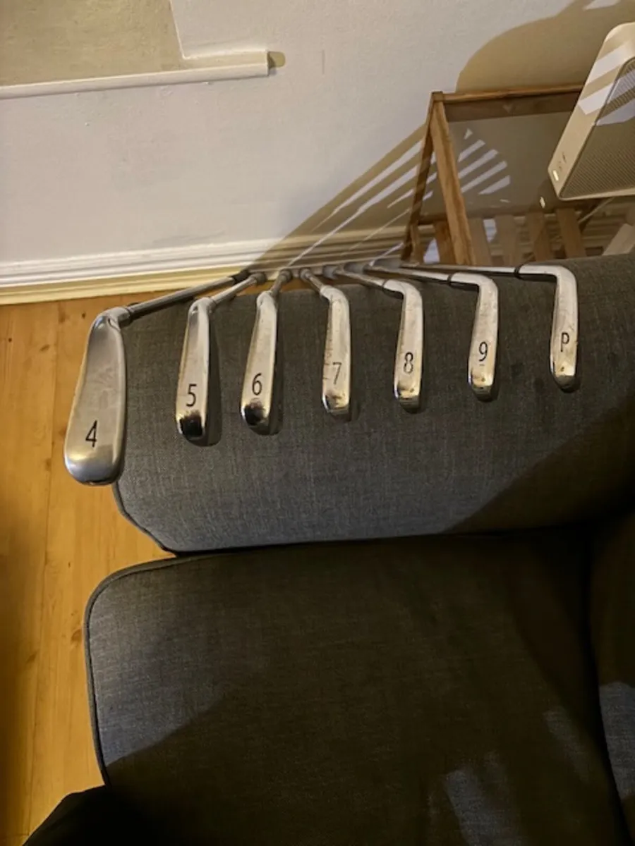 Titleist Iron Set - Image 4