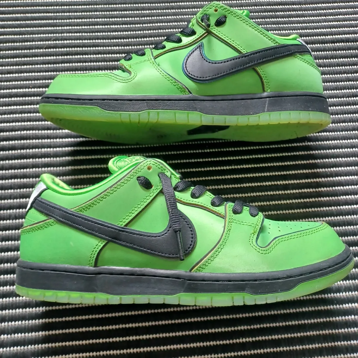 Nike SB Dunk Low  "Buttercup" UK 8.5 Used with Box - Image 1