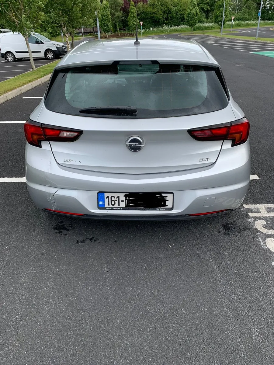 Opel Astra 2016 - Image 1