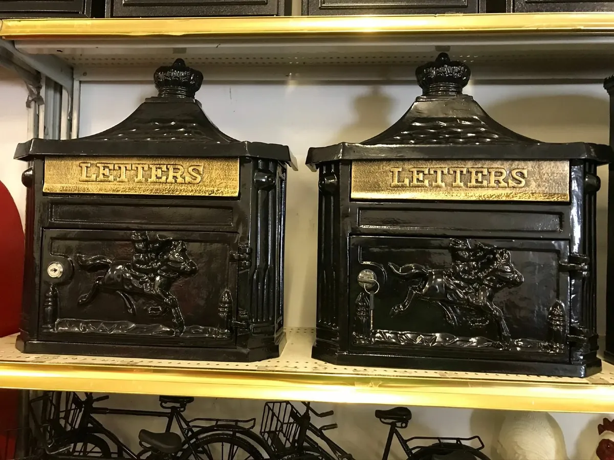 Cast iron & aluminium post boxes Garden furniture - Image 4