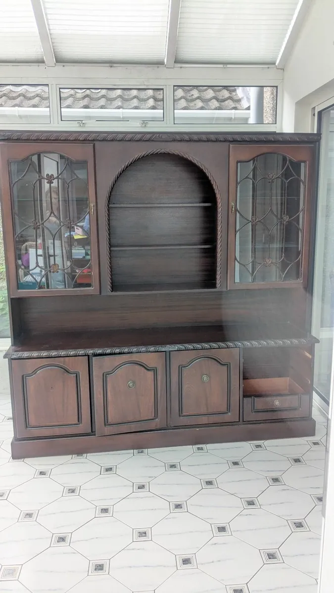 Mahogany dresser - Image 4