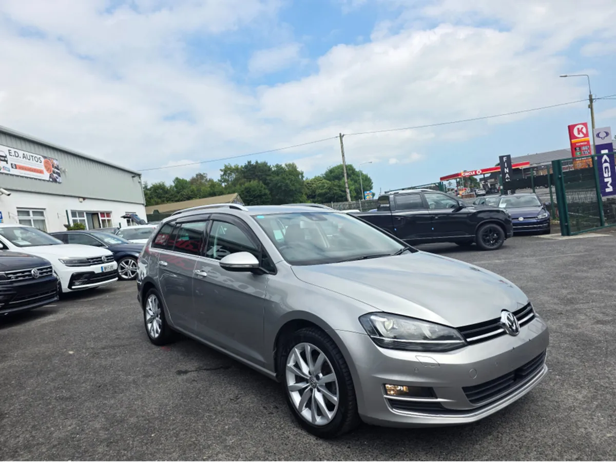 Volkswagen Golf ESTATE 1.4 FULL LEATHER PACK HIGHL - Image 4
