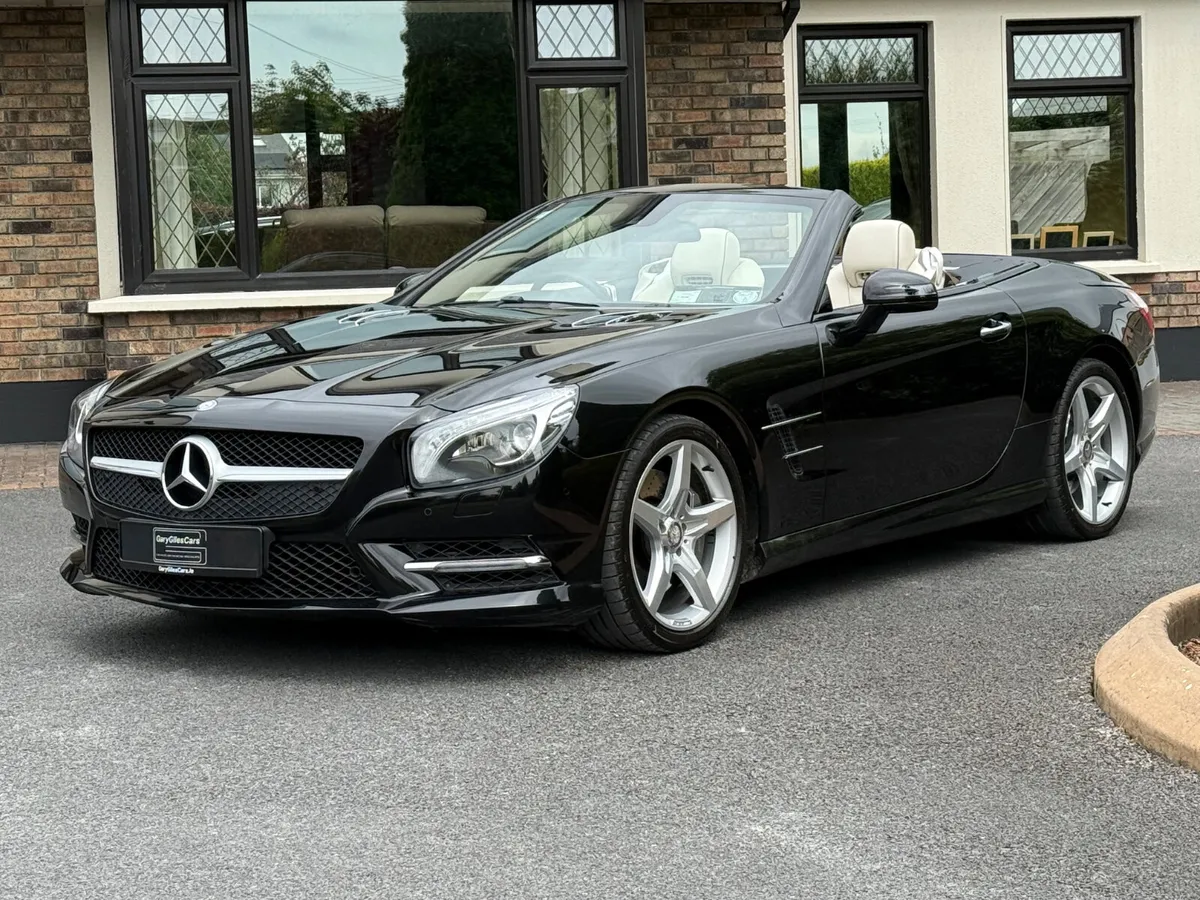Stunning 141 Mercedes-Benz SL350! - Image 3