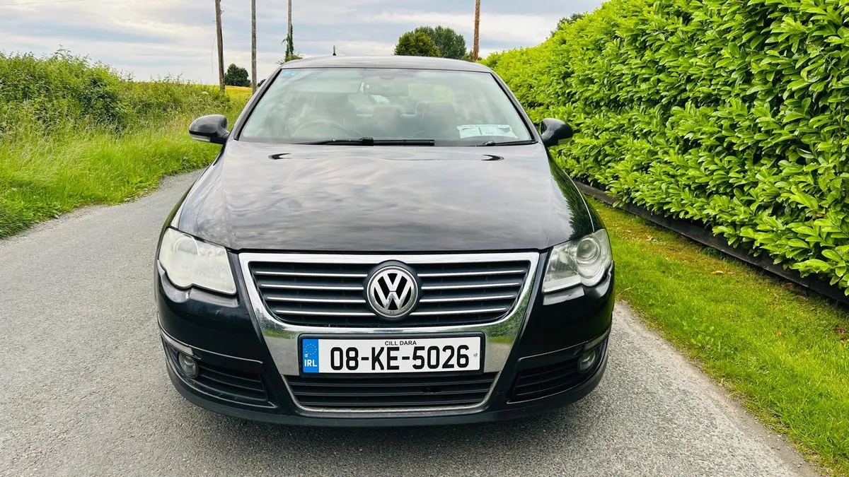 Volkswagen Passat 2008 - Image 2