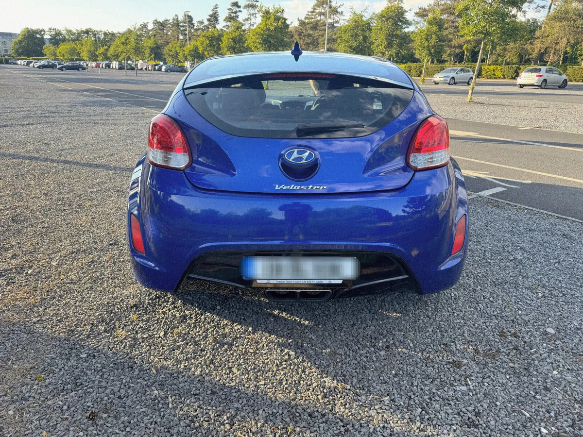 2013 Hyundai Veloster 1.6 petrol 140hp - Image 4