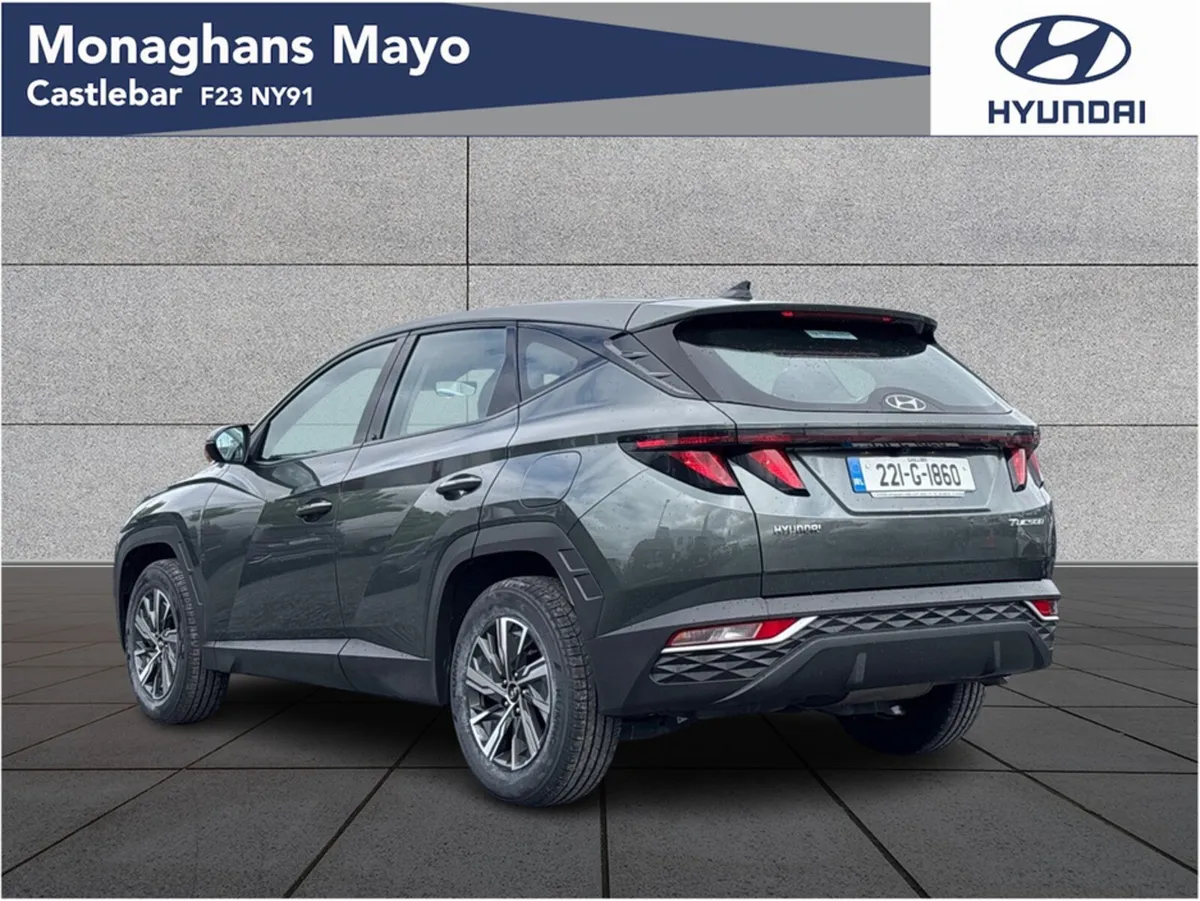 Hyundai Tucson COMFORT PLUS 1.6 DIESEL 5DR - Image 3