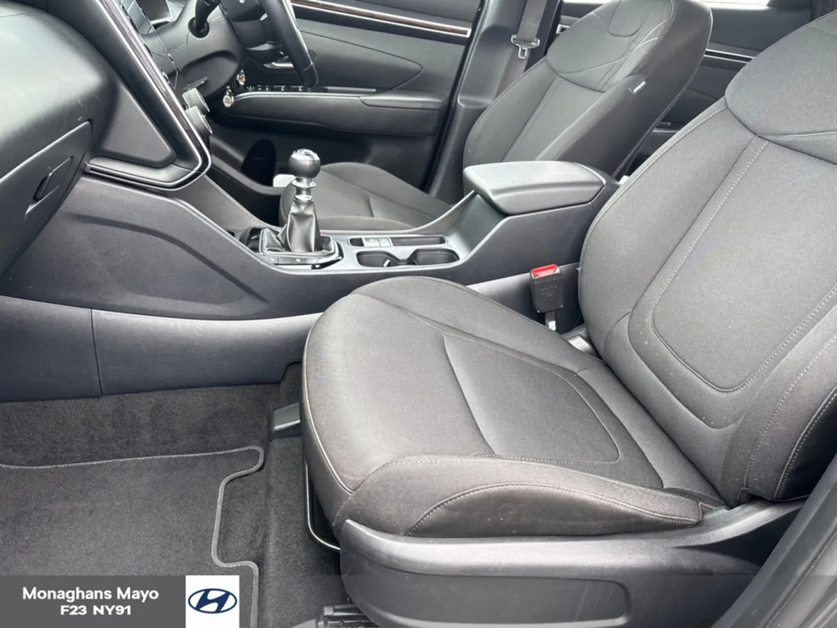 Hyundai Tucson COMFORT PLUS 1.6 DIESEL 5DR - Image 4