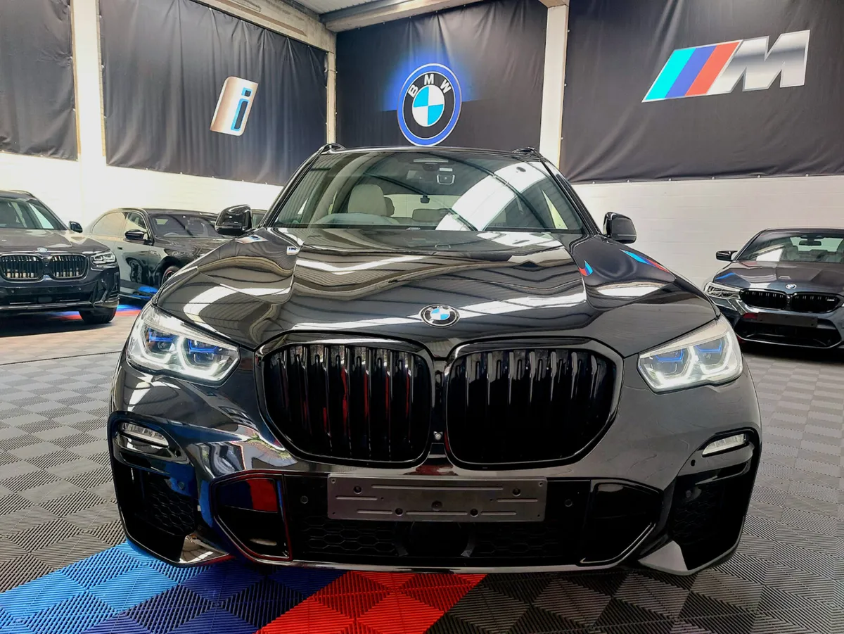 X5 45E M SPORT PRO (HUGE SPEC AS USUAL) PAN ROOF - Image 2