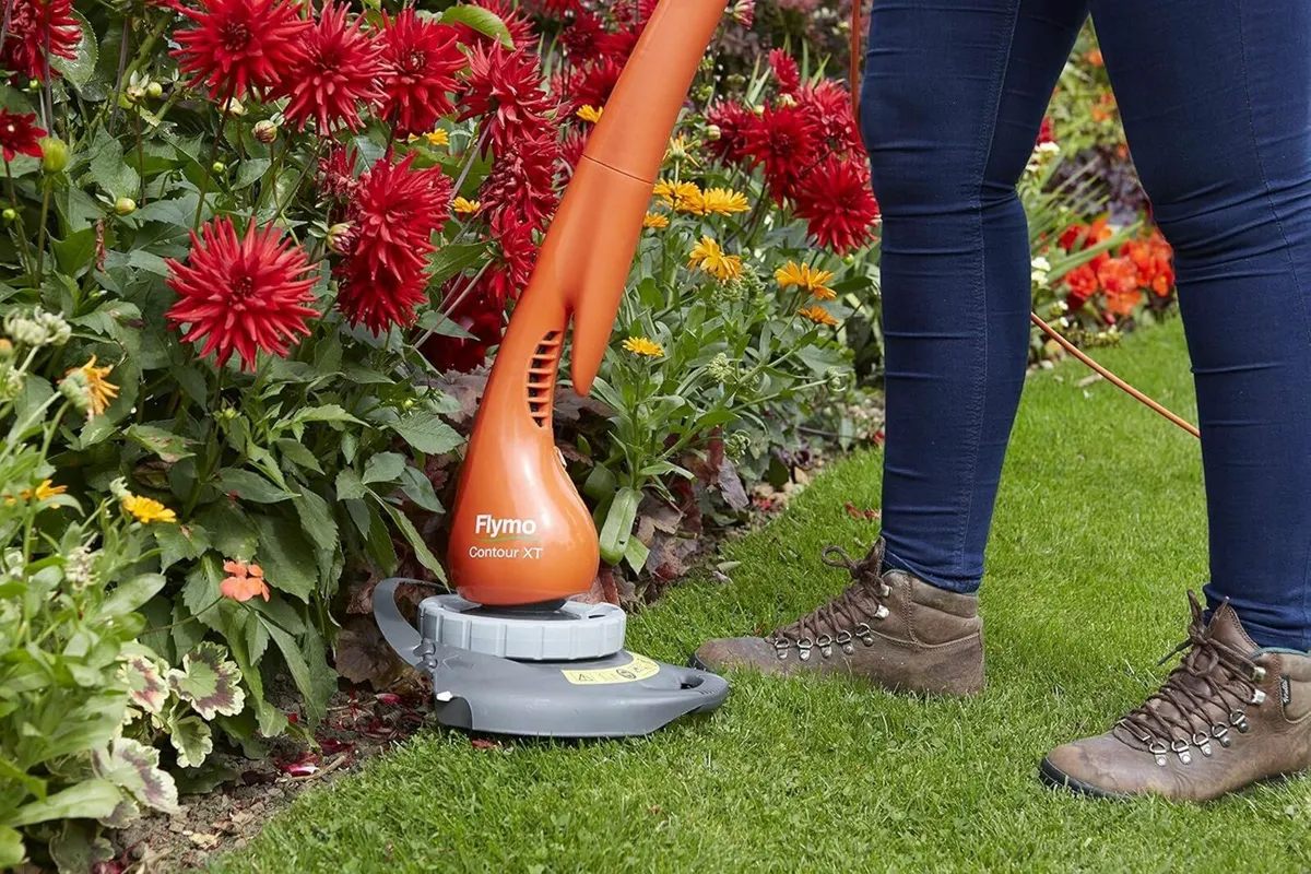 Electric Grass Trimmer Edger Cutting Width 25 cm - Image 1