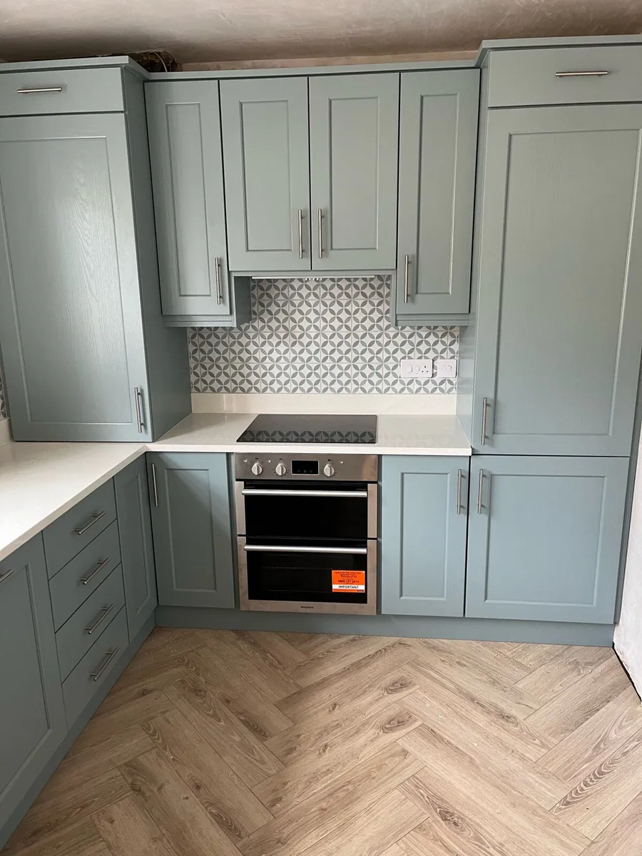 Kitchens : Good selection to suit all budgets - Image 4