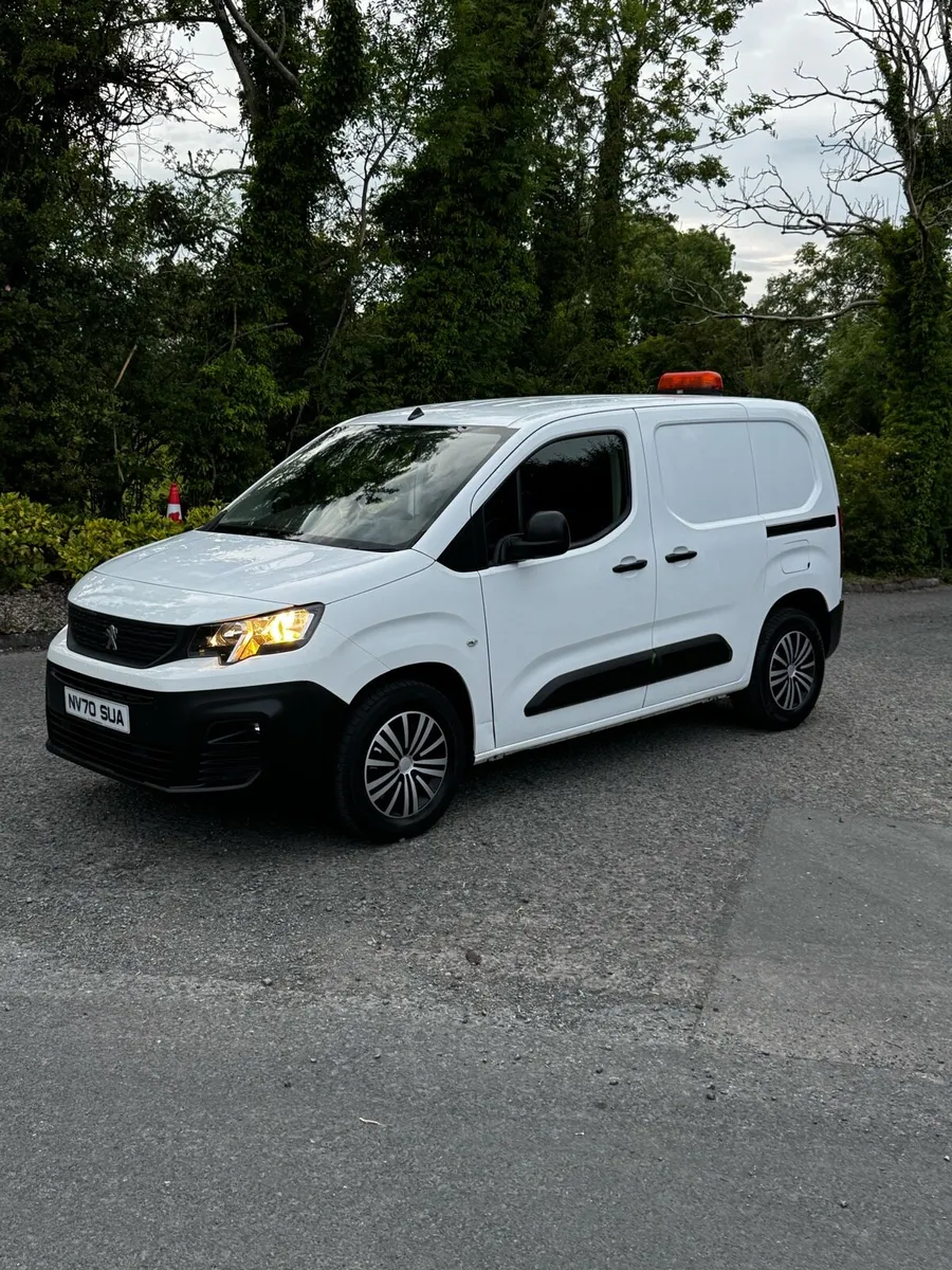 2021 PEUGEOT PARTNER 1.5 HDI GRIP SWB VAN - Image 1
