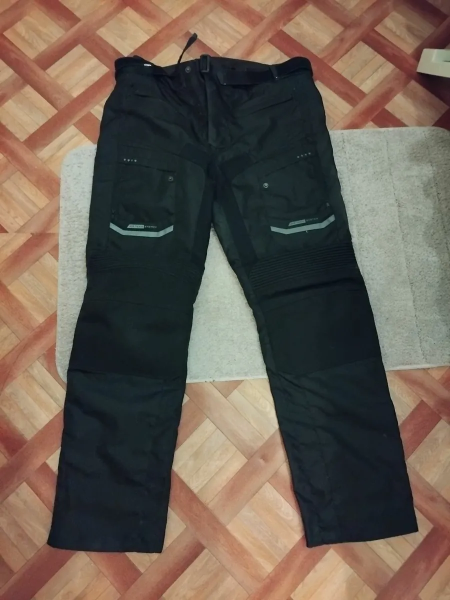 RST jacket and trousers - Image 3
