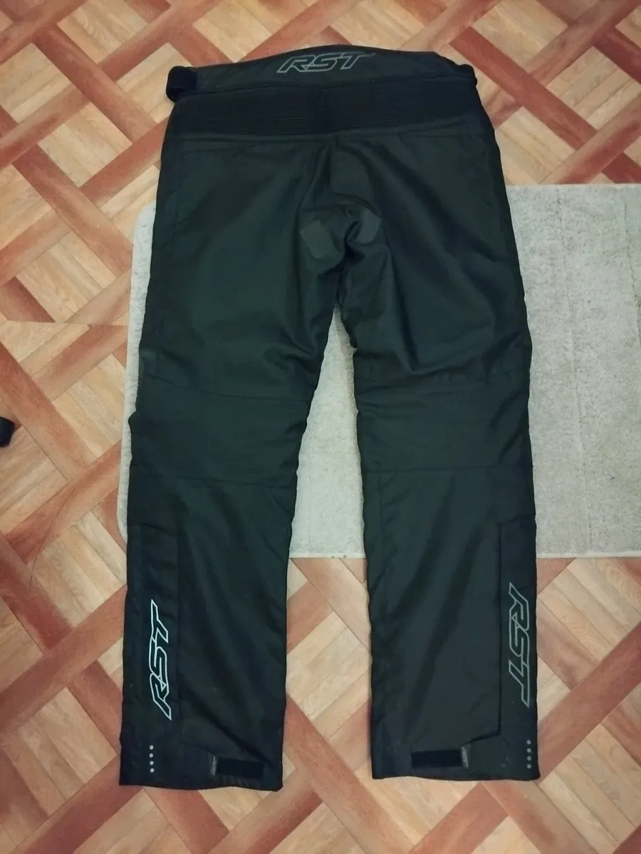 RST jacket and trousers - Image 4