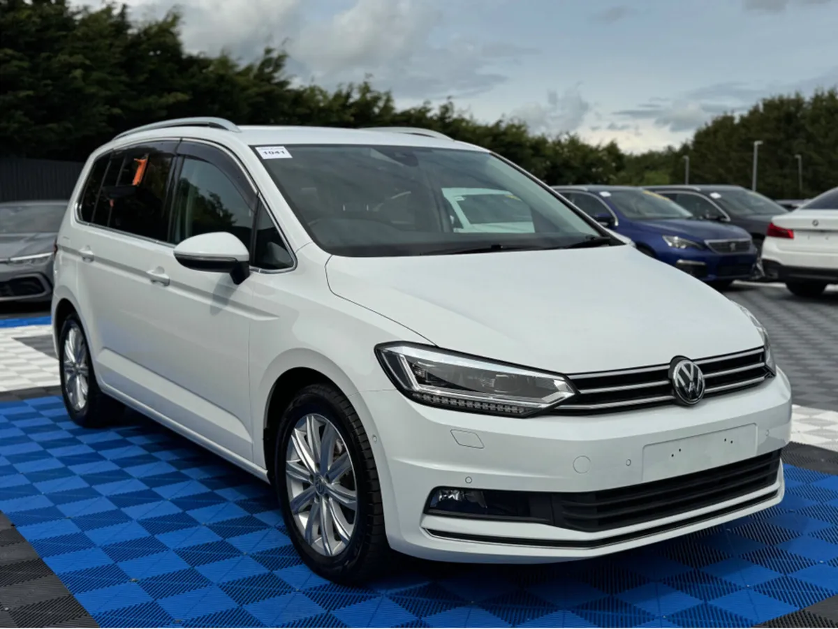 Volkswagen Touran HIGHLINE - 2.0L DIESEL - 7 SEATS - Image 4