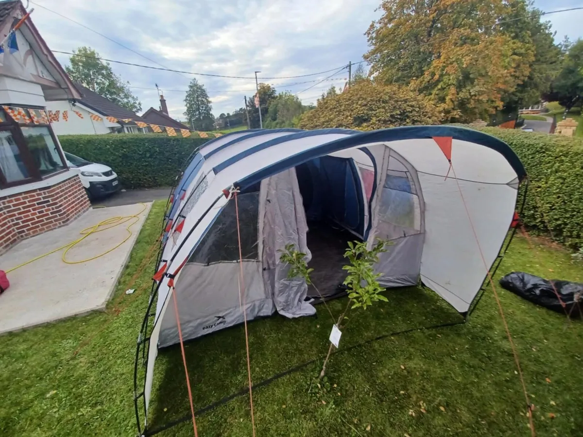 Massive 6 man tent with porch - Image 2