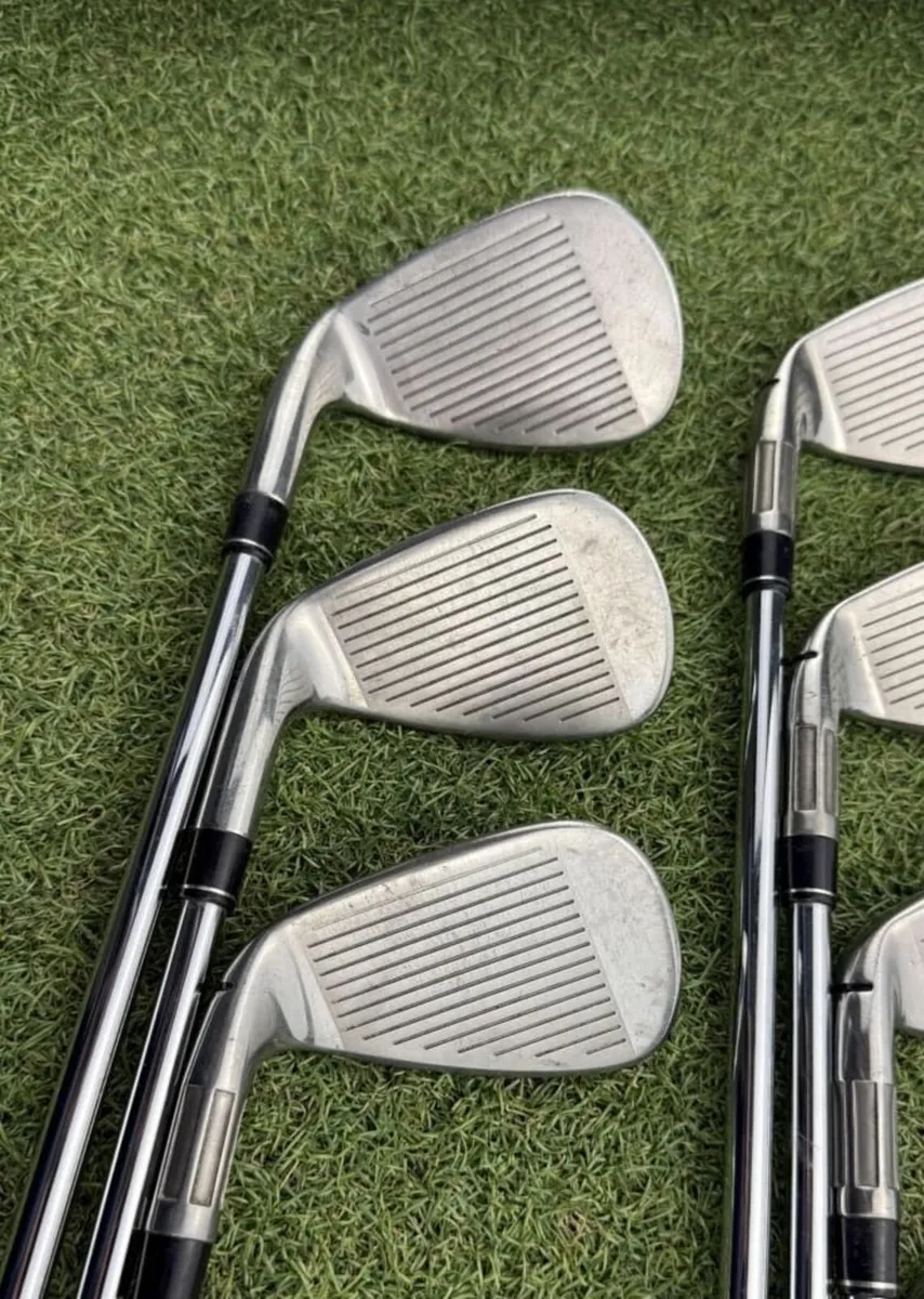 TAYLORMADE M6 IRONS / 6-PW-AW-SW / REGULAR - Image 4