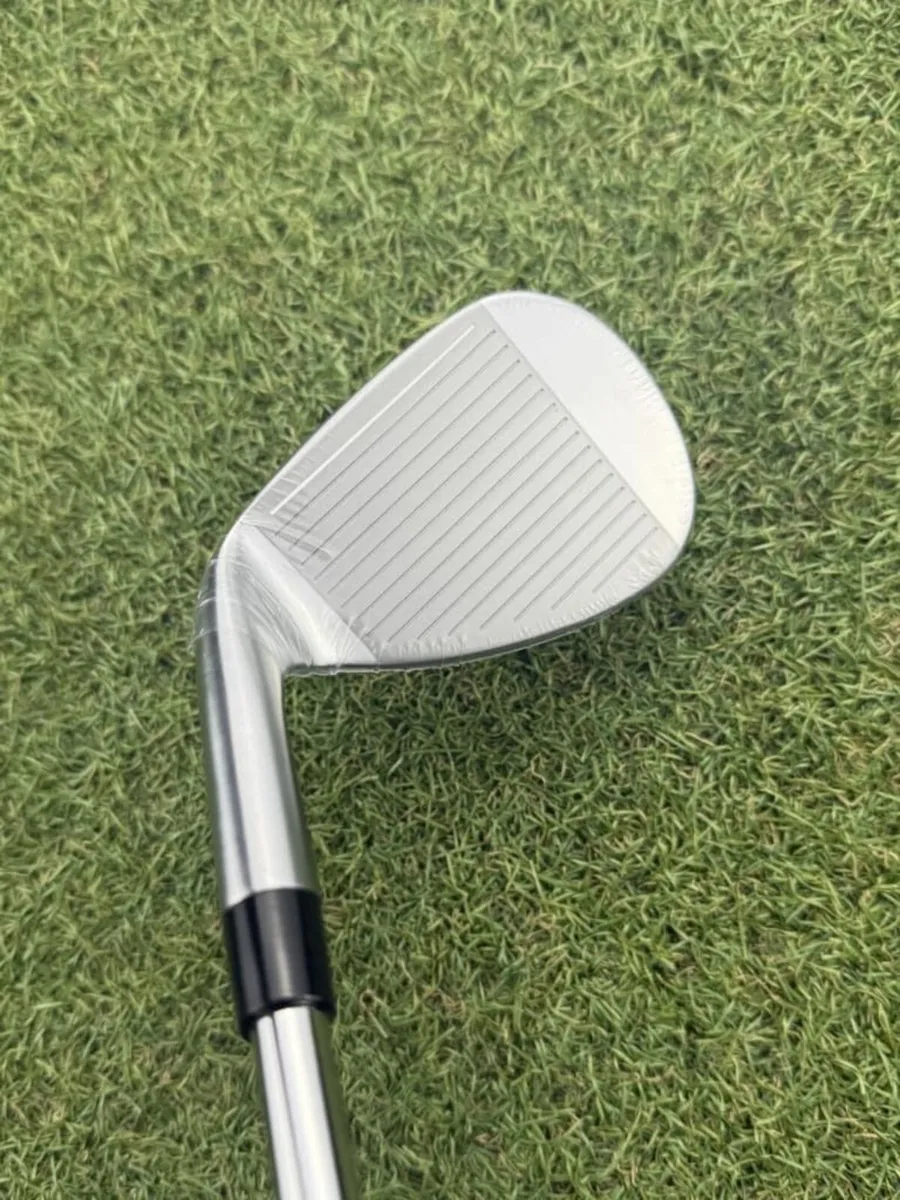 NEW TAYLORMADE Qi10 WEDGE SW 54° / STIFF - Image 3