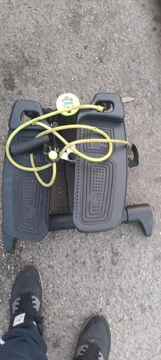 Stepper machine workout new never used - Image 1