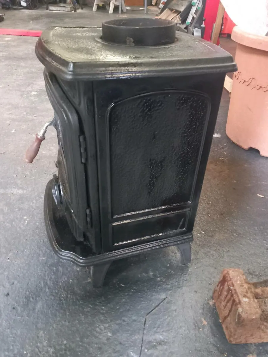 Stanley Oisin solid fuel stove - Image 4