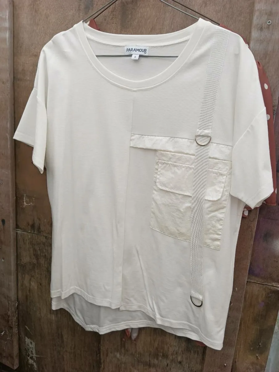 6 beautiful ladies blouses, almost NEW size 14 - Image 2