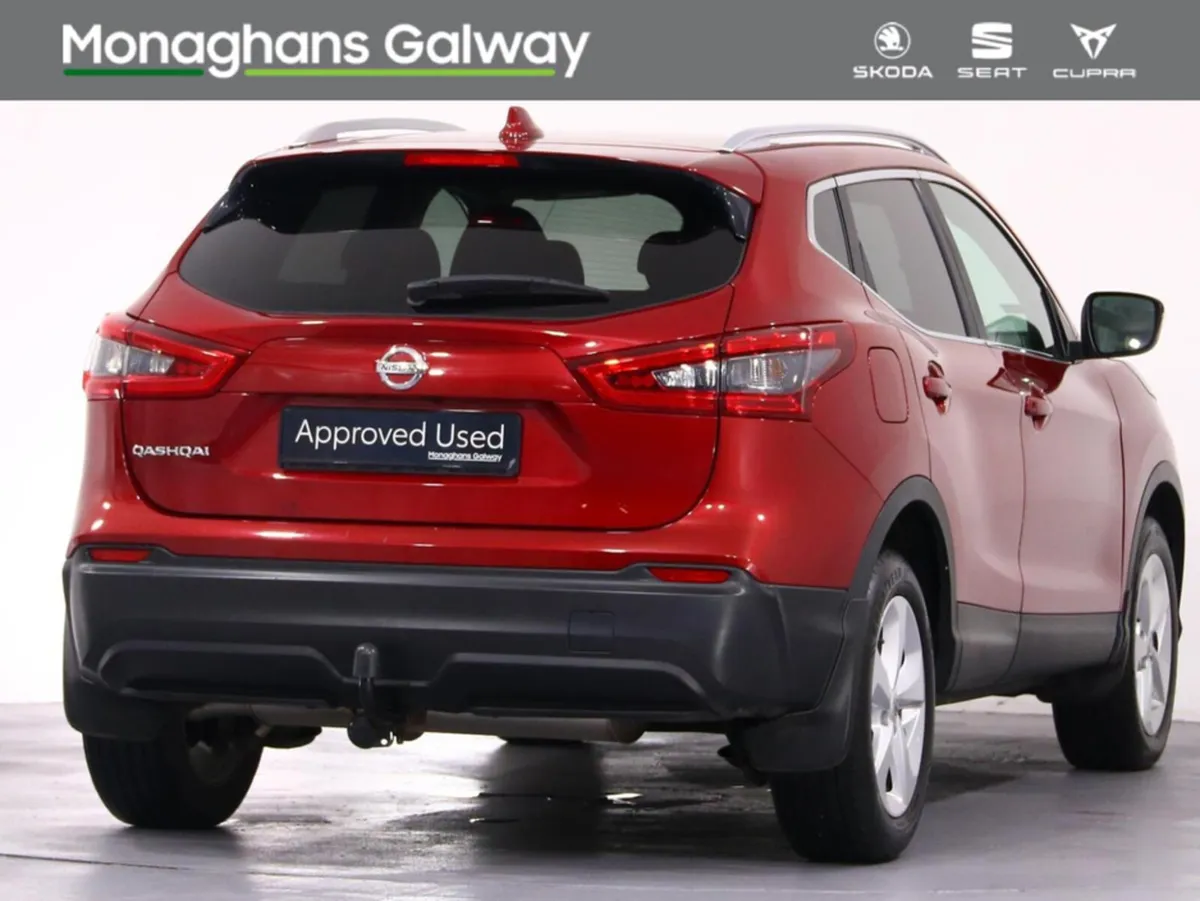 Nissan Qashqai 1.5 SV 18 4DR - Image 4