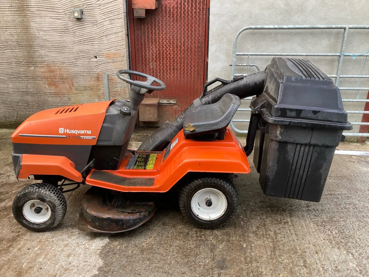 Ride on Lawnmower Husqvarna LT112 - Image 1