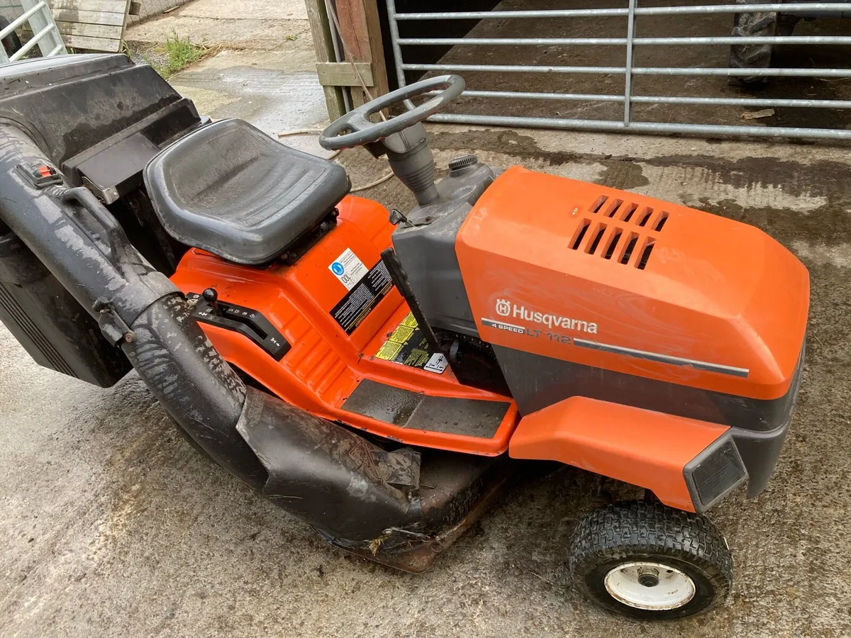 Ride on Lawnmower Husqvarna LT112 - Image 2