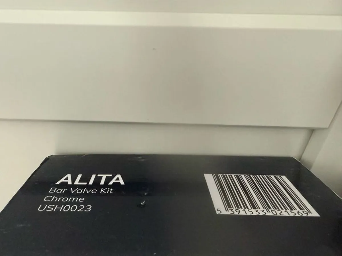 Sonas shower units (brand new) - Image 2