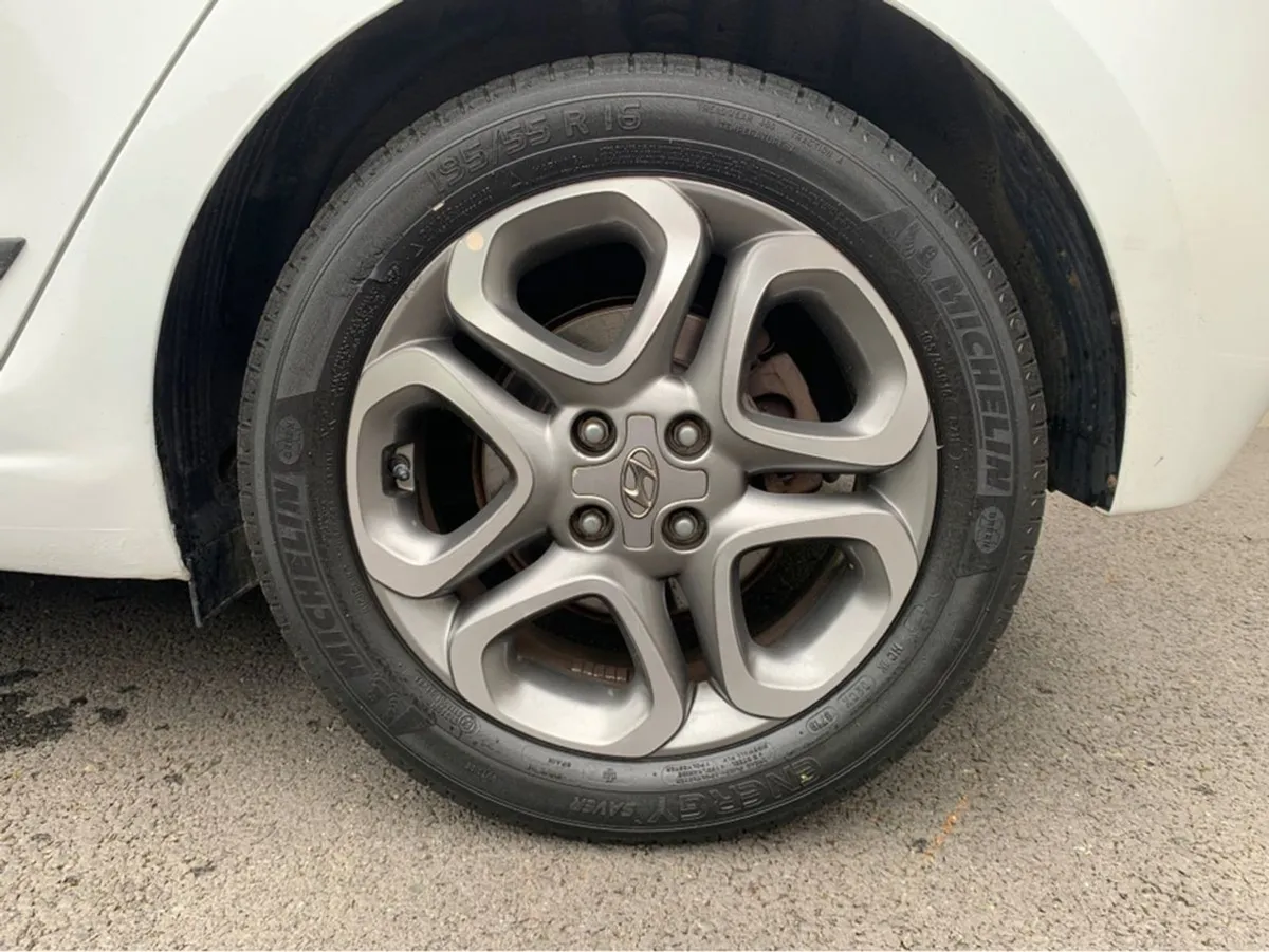 Hyundai i20 2019 Active Deluxe 1.0 Petrol Automat - Image 3