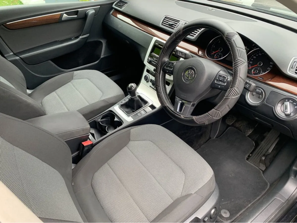 Volkswagen Passat 2014 Comfortline 1.6 TDI Bluemo - Image 3