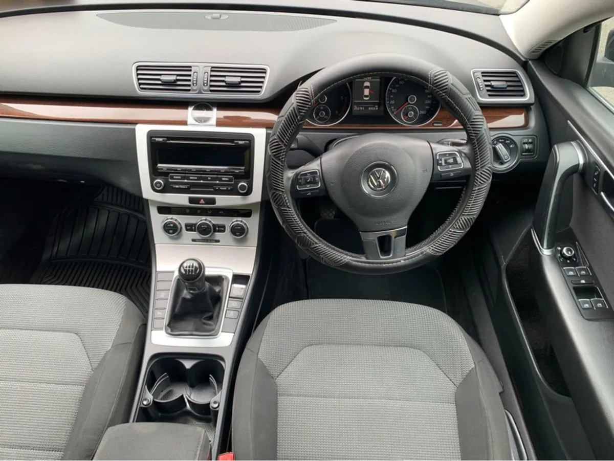 Volkswagen Passat 2014 Comfortline 1.6 TDI Bluemo - Image 4