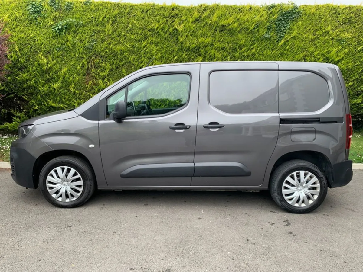 Peugeot Partner 2021 Professional Plus 1.5 Blue H - Image 3
