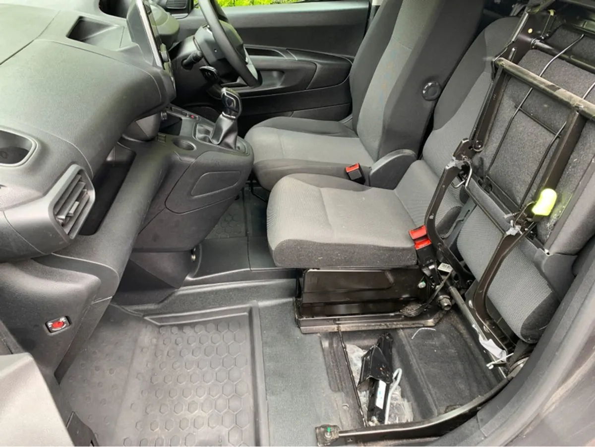 Peugeot Partner 2021 Professional Plus 1.5 Blue H - Image 4