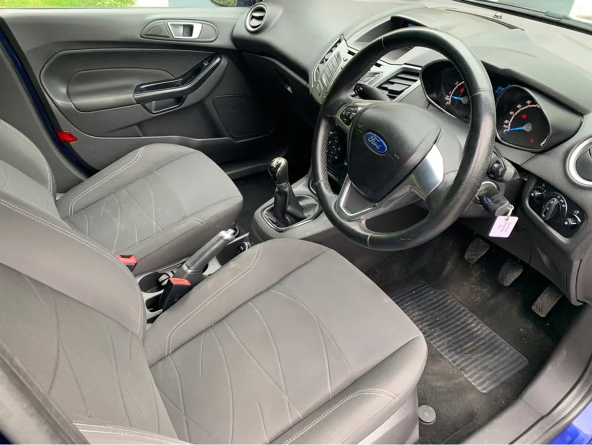 Ford Fiesta Zetec Sport 1.25 60bhp 5DR - Image 2