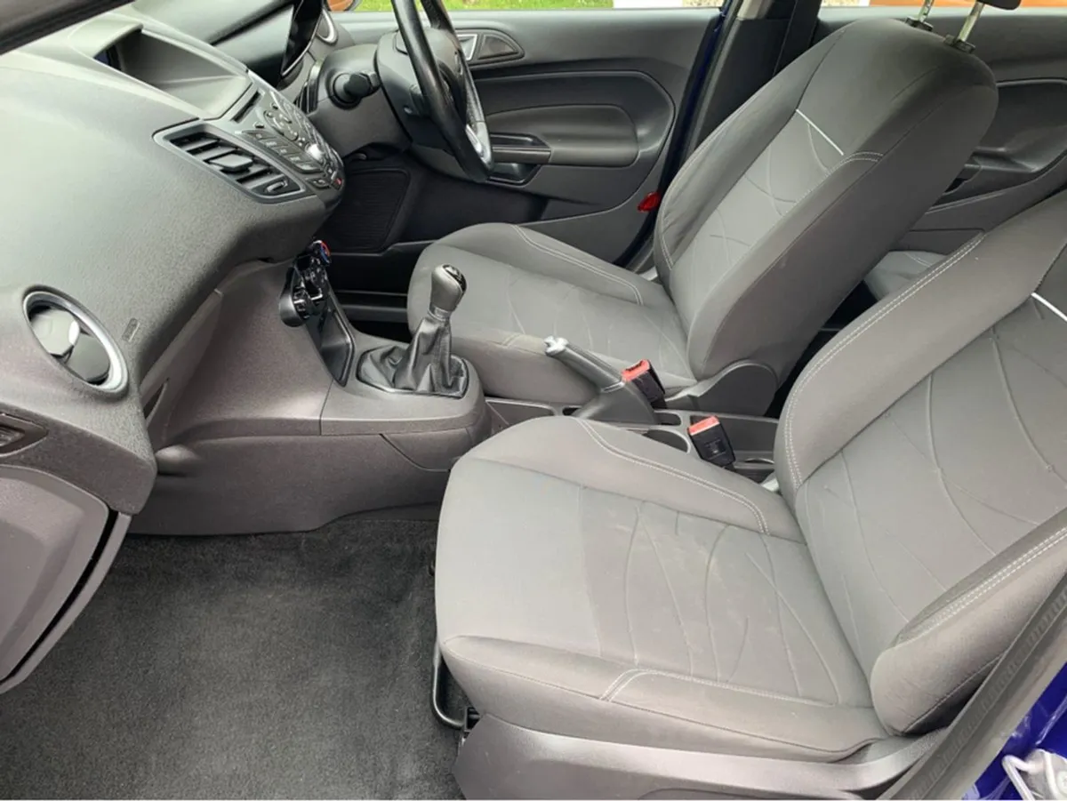 Ford Fiesta Zetec Sport 1.25 60bhp 5DR - Image 3