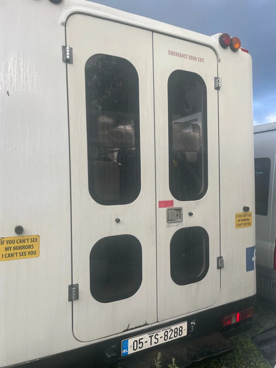 Ford transit bus - Image 3