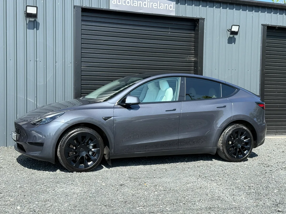 231 Tesla Model Y - Image 3