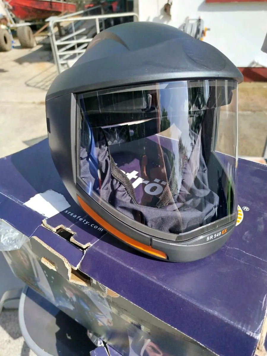 Air Respirator - Image 1