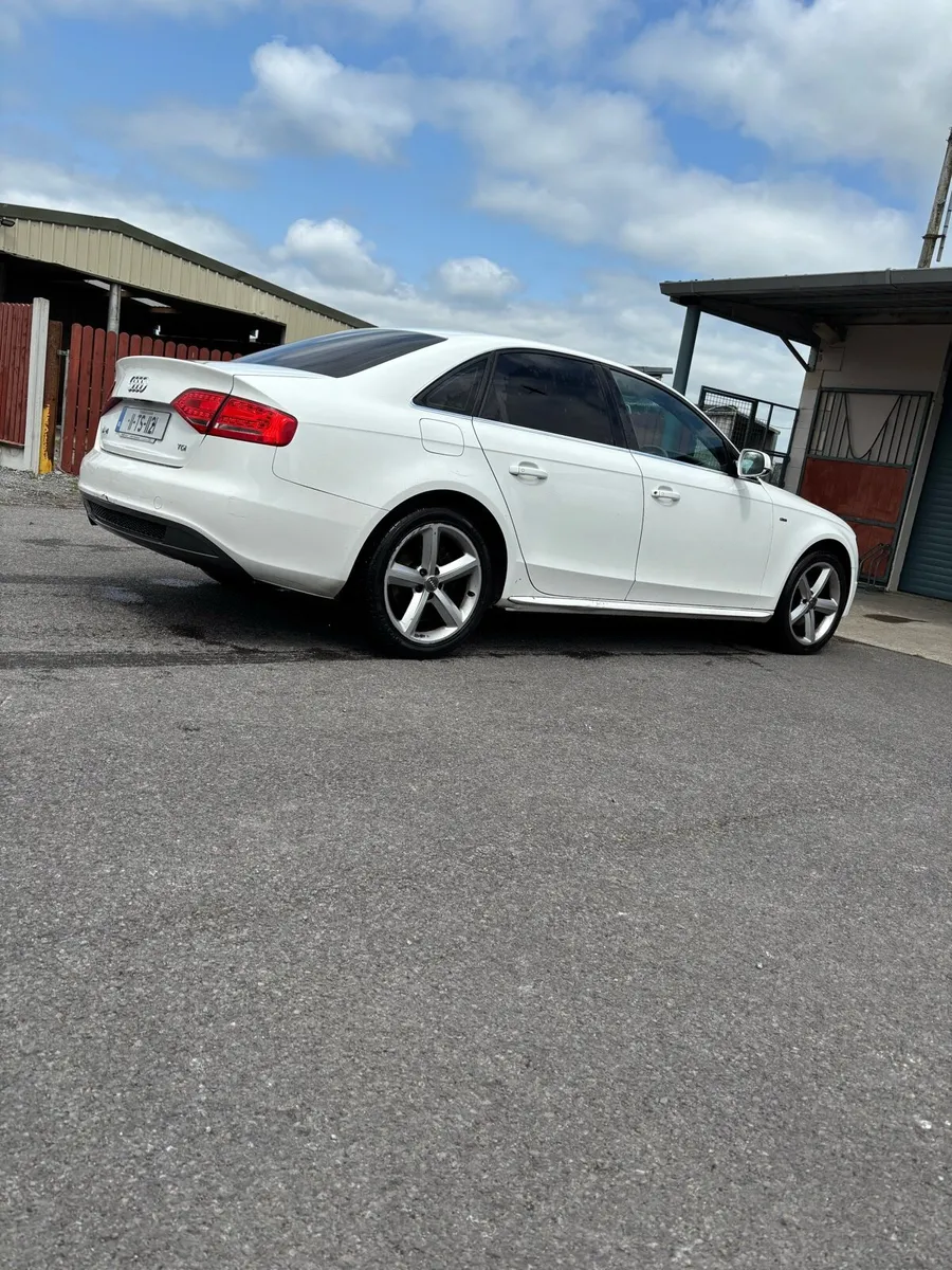 Audi A4 - Image 1