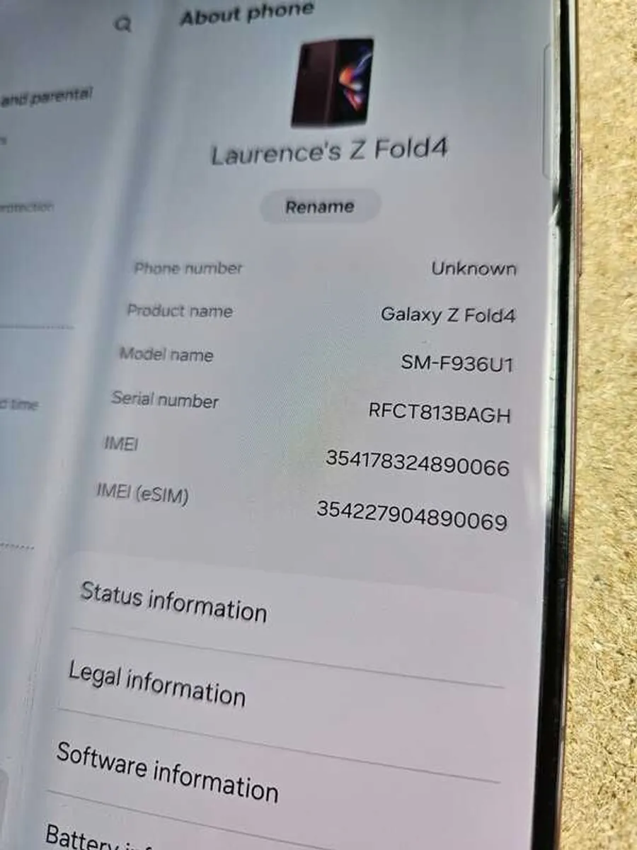 Samsung Galaxy Z Fold 4 (for parts or repair) - Image 4